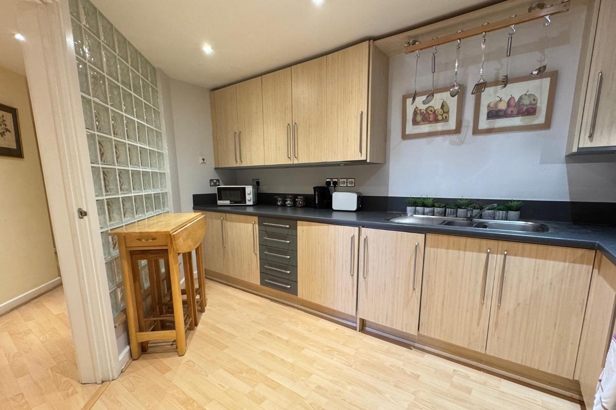 The Greenwich - Two Bedroom Apartment With Parking, Close To Ferry Terminals Southampton Bagian luar foto