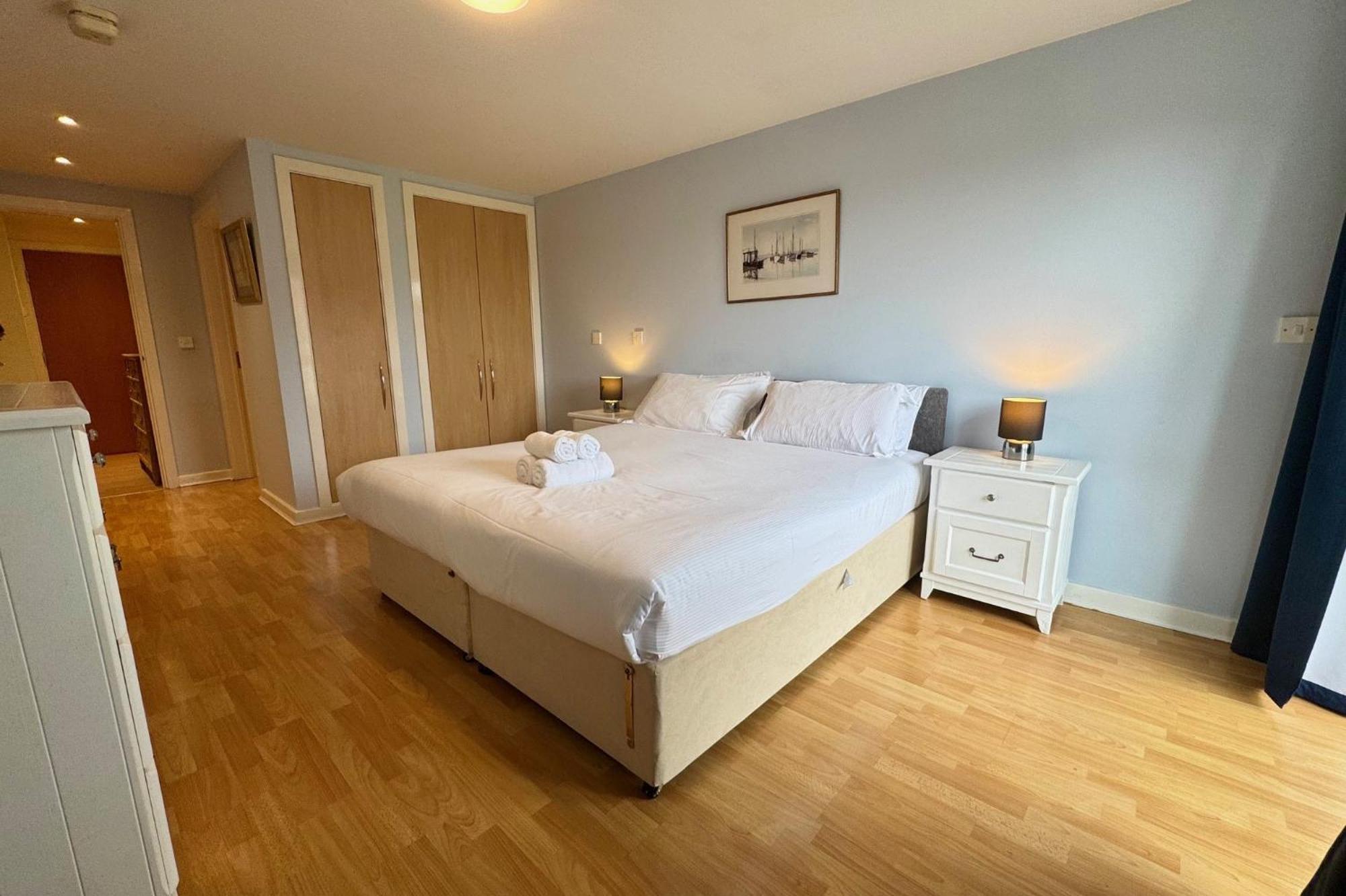The Greenwich - Two Bedroom Apartment With Parking, Close To Ferry Terminals Southampton Bagian luar foto